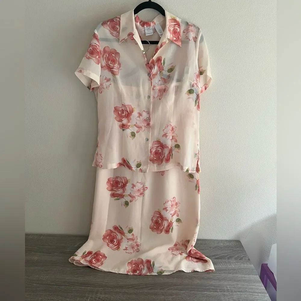 Vintage Emma James Two Piece Floral Skirt Set